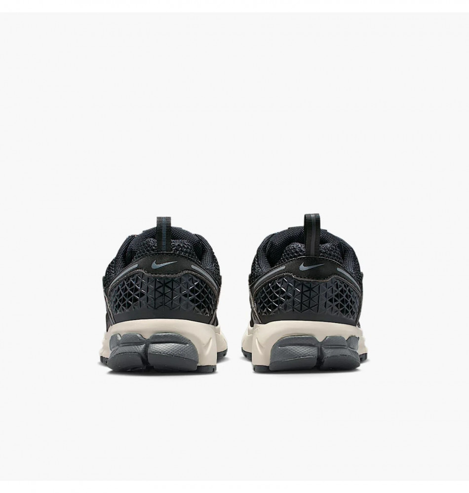 Дитячі кросівки Nike Vomero 5 (GS) IB5853-001_image_8