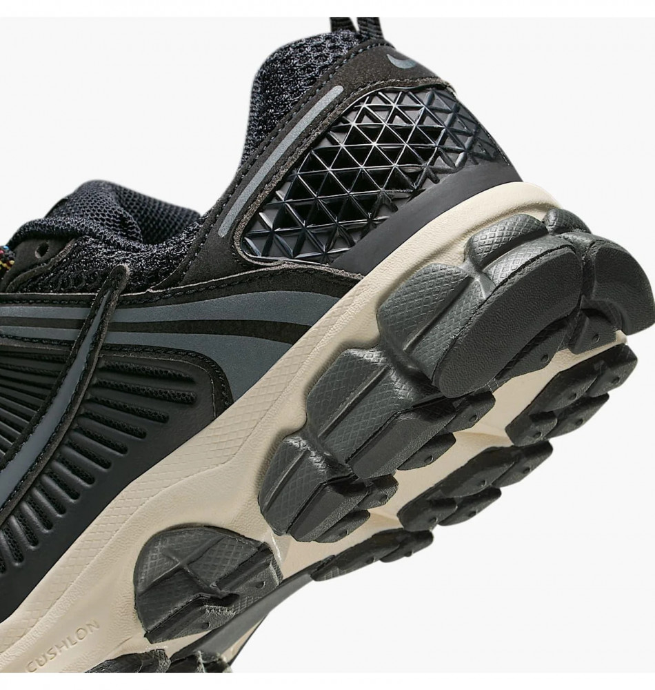 Дитячі кросівки Nike Vomero 5 (GS) IB5853-001_image_7