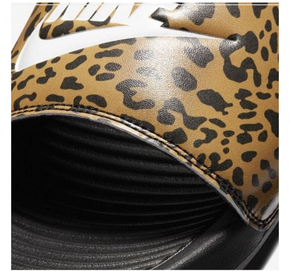 Шльопанці Nike W Victori One Slide Print CN9676-700_image_4