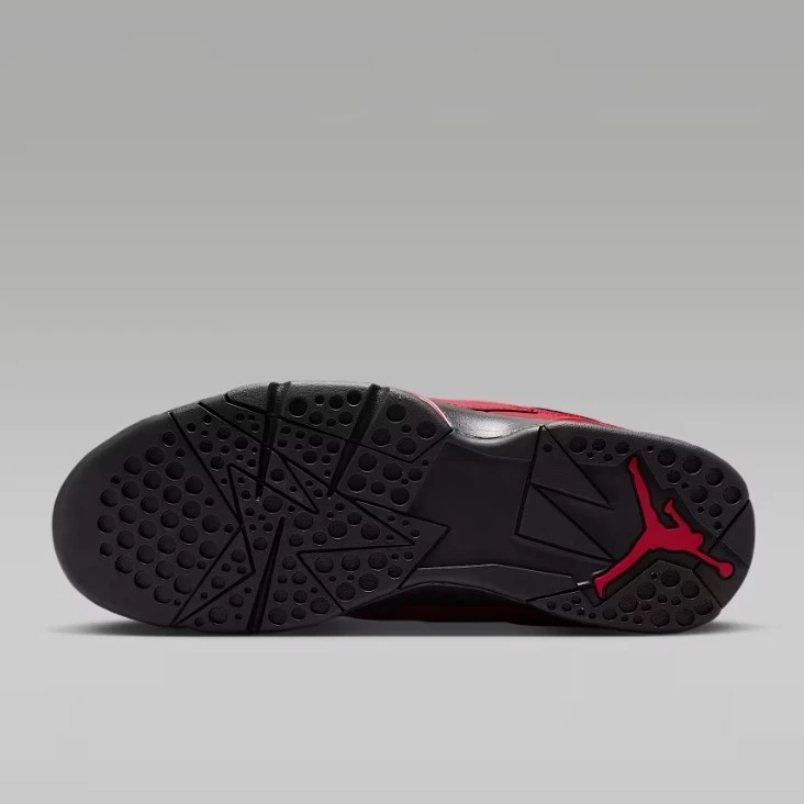 Чоловічі кросівки Nike Air Jordan MVP 92 HQ3950-600_image_4