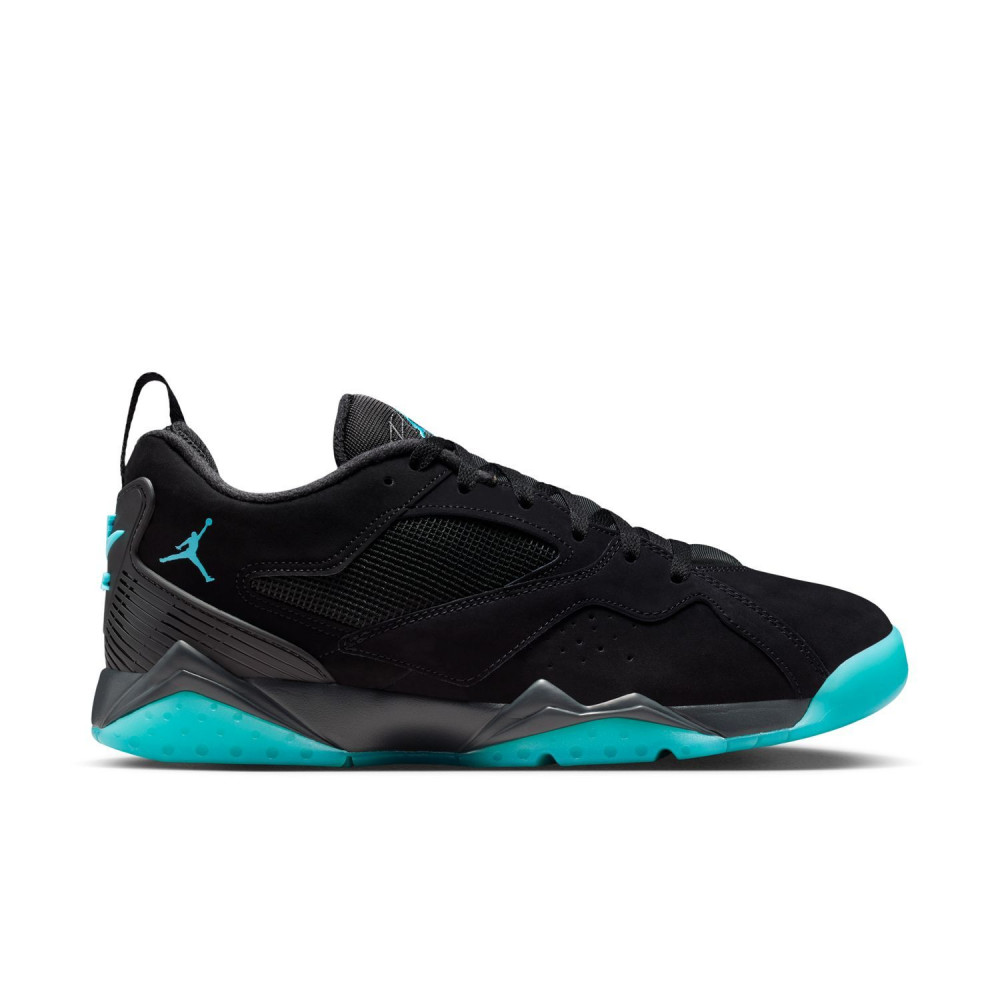 Кросівки чоловічі Air Jordan 7 Rm HQ3950-004