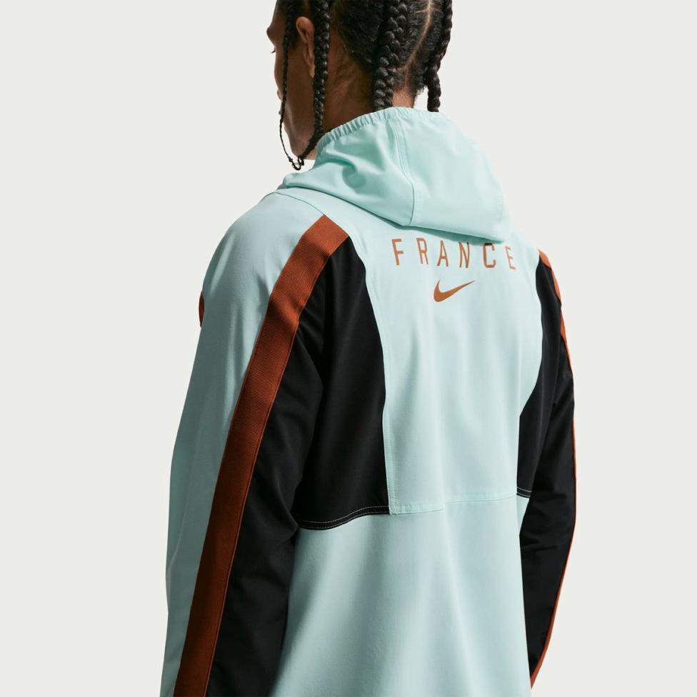 Чоловіча вітровка NIKE FFF M NK DF ENERGY JKT W IH1875-393