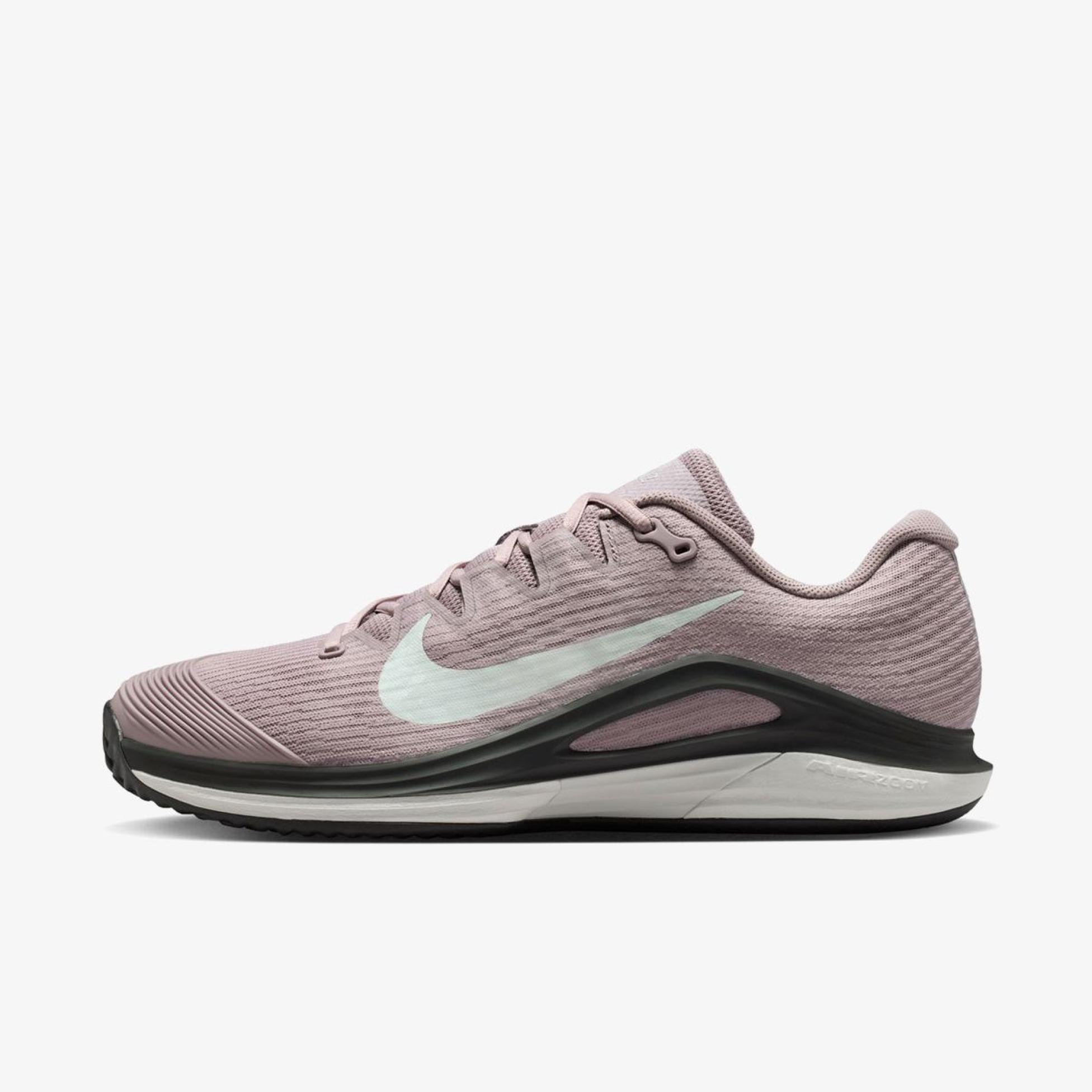 Чоловічі кросівки NIKE M ZOOM VAPOR 12 CLY PRM HV1469-200