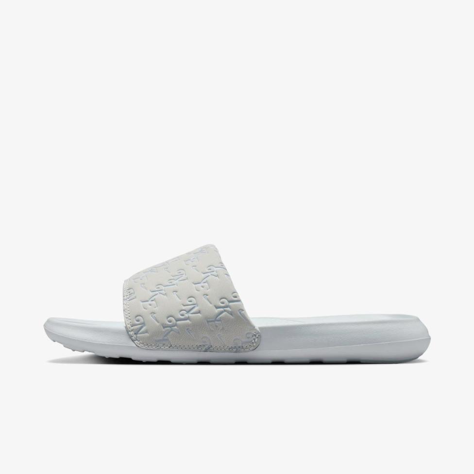 Жіночі шльопанці NIKE W VICTORI ONE SLIDE PRINT HQ7022-011