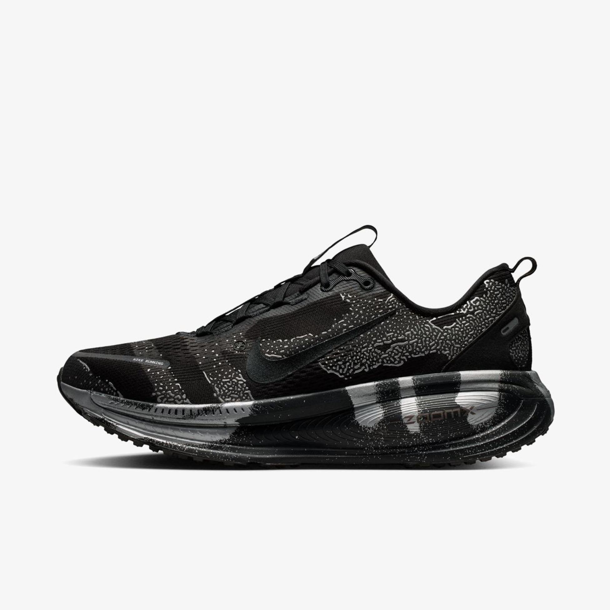 Чоловічі кросівки NIKE VOMERO 18 DISRUPT IRON GREY IQ3925-001