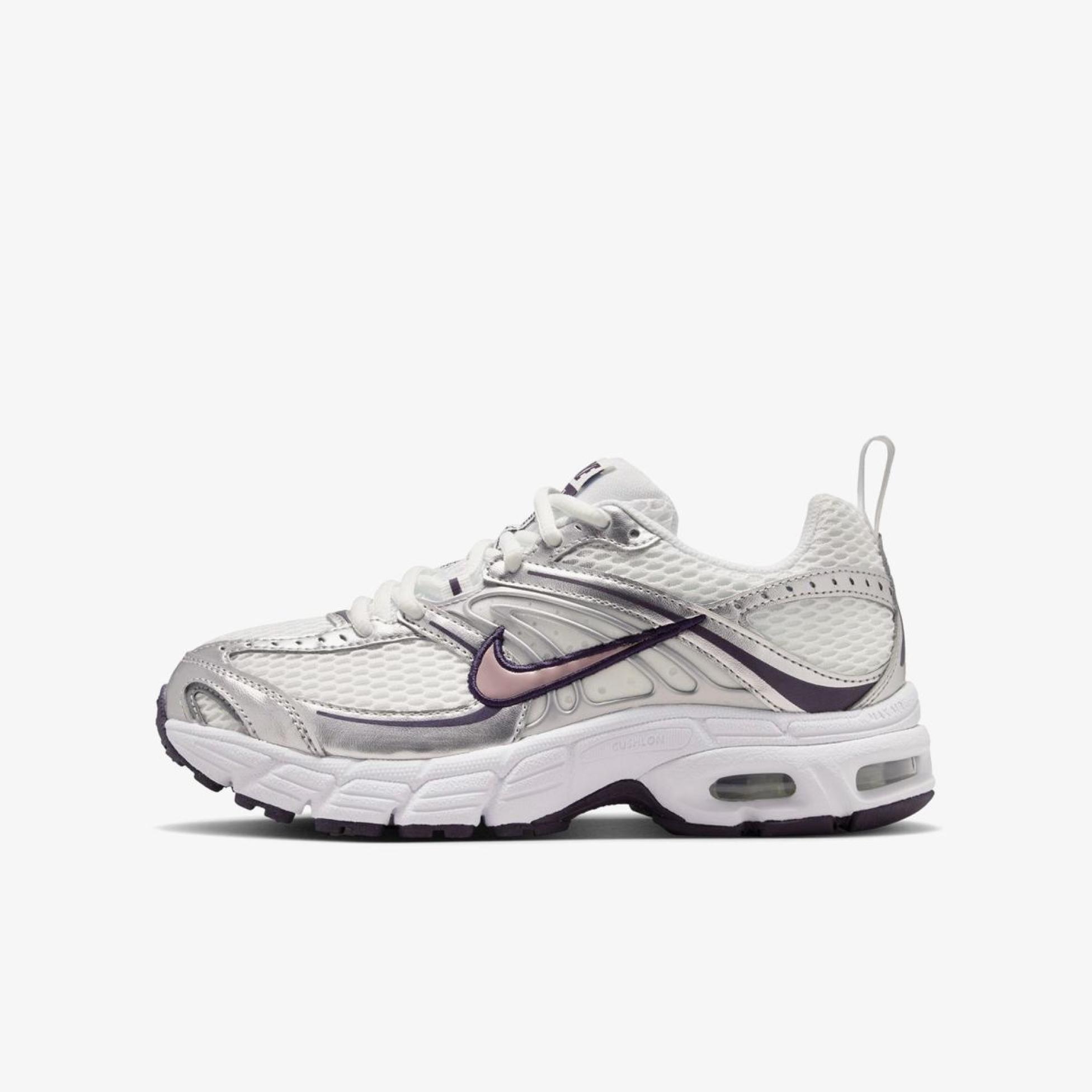 Дитячі кросівки NIKE AIR MAX MOTO 2K (GS) IQ9430-100