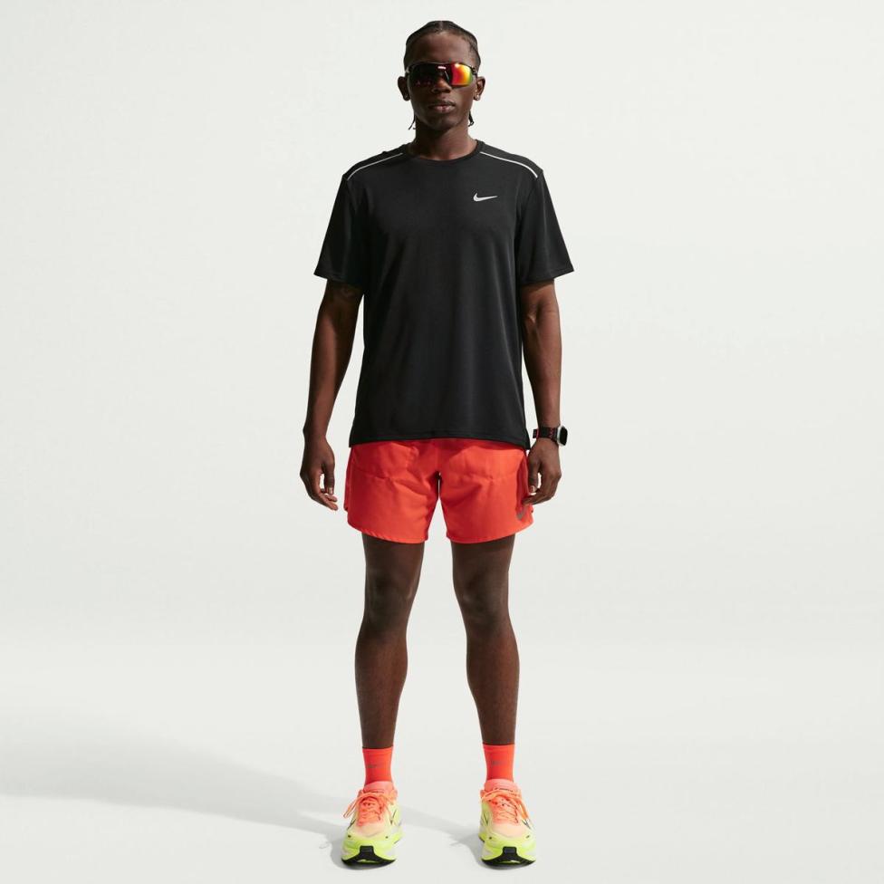 Чоловіча футболка NIKE M NK DF UV MILER SS IF2082-010_image_4