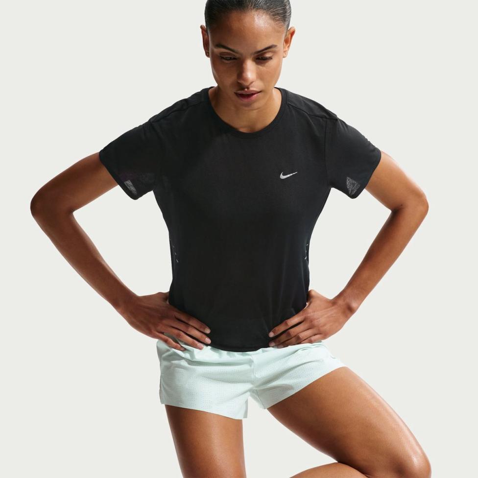 Женская футболка NIKE W NK SWFT NVLT BRTHE SS TOP IF1680-010_image_3