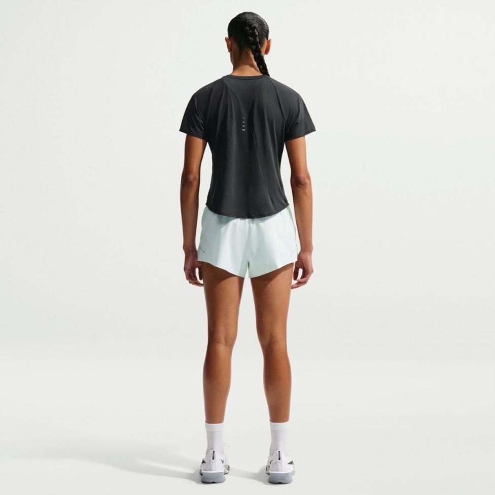 Женская футболка NIKE W NK SWFT NVLT BRTHE SS TOP IF1680-010_image_5