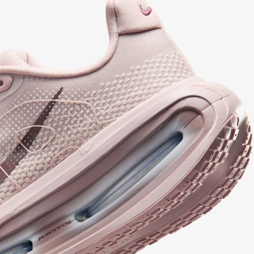 Жіночі кросівки NIKE W VOMERO PREMIUM HM5973-607_image_8