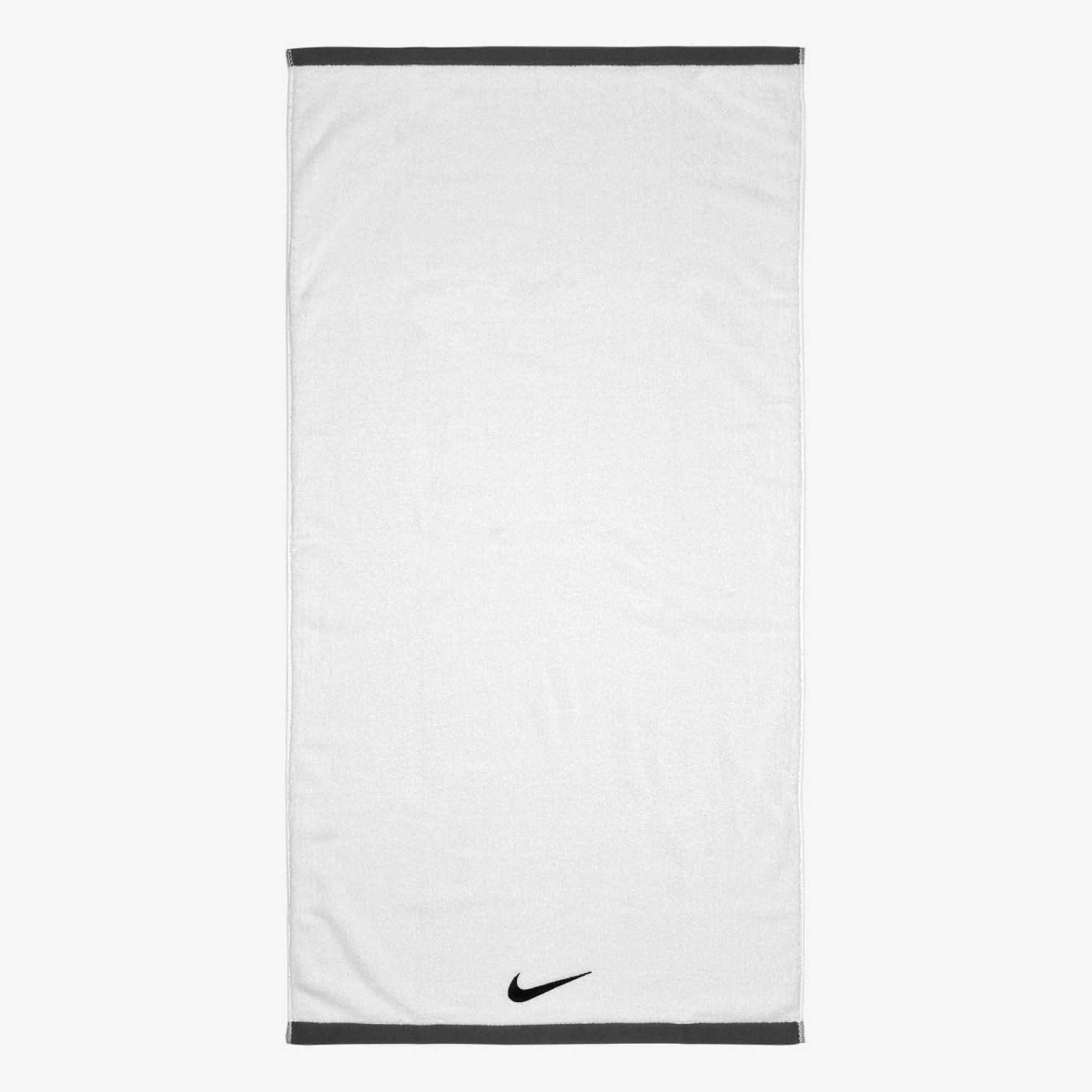 Рушник NIKE FUNDAMENTAL TOWEL LARGE NP WHITE/BLACK L N.101.2436.101.LG