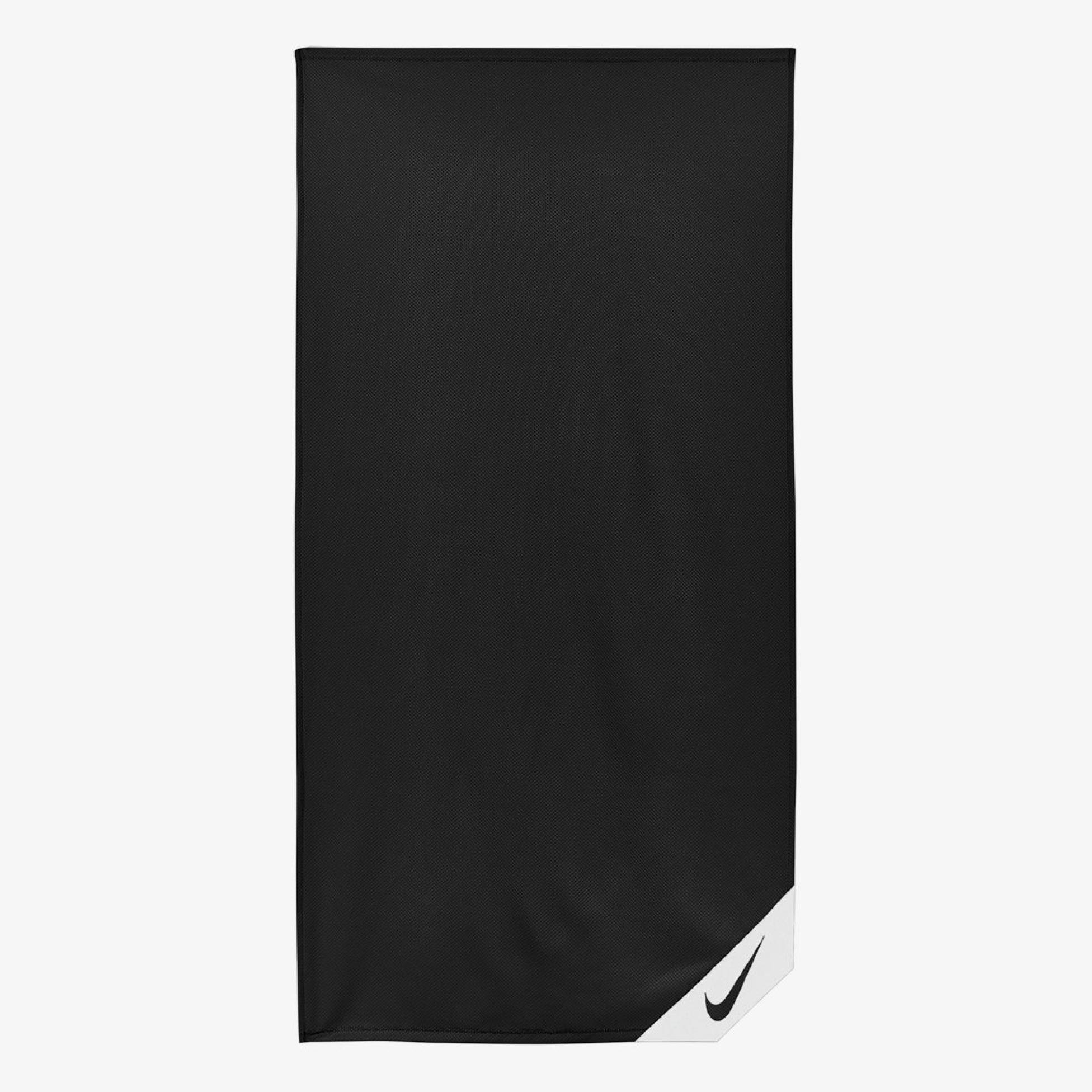 Рушник маленький (тренінг) NIKE COOLING TOWEL SMALL BLACK/WHITE NS N.000.0005.010.NS