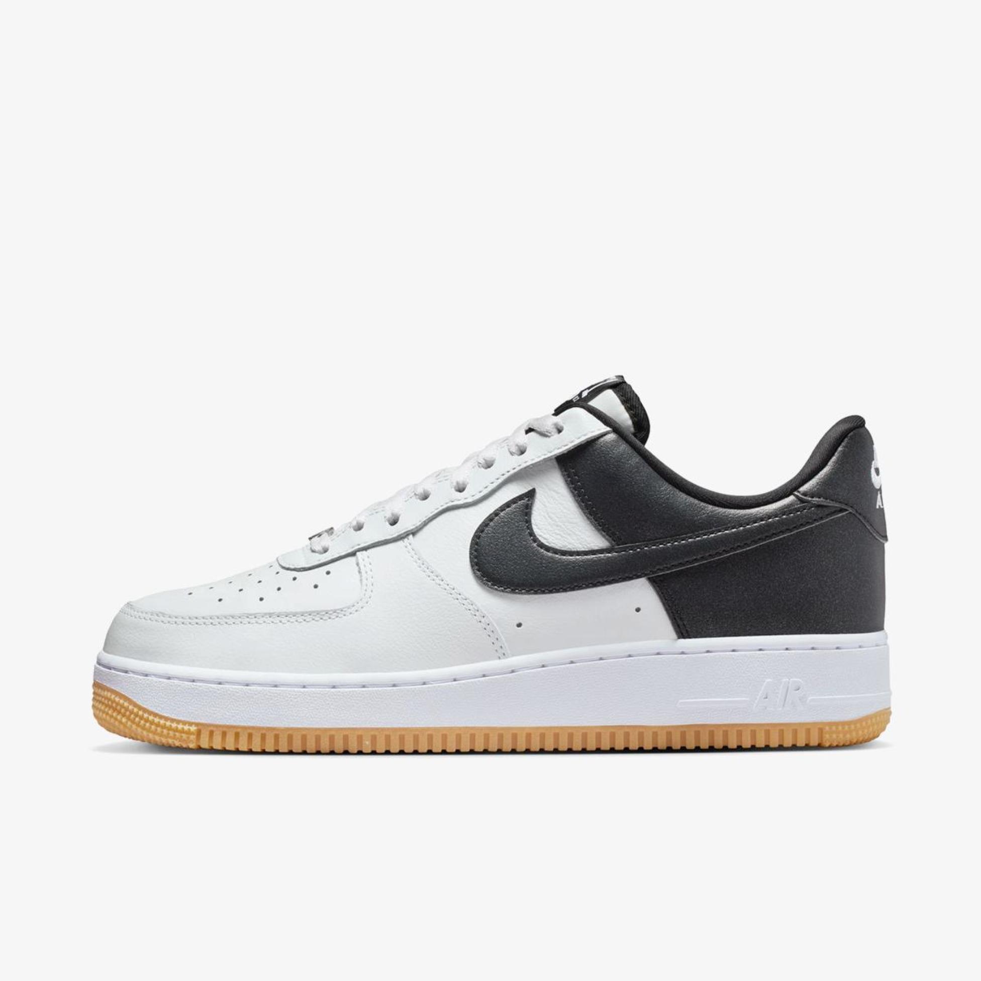 Чоловічі кросівки NIKE AIR FORCE 1 07 LV8 IB6847-100
