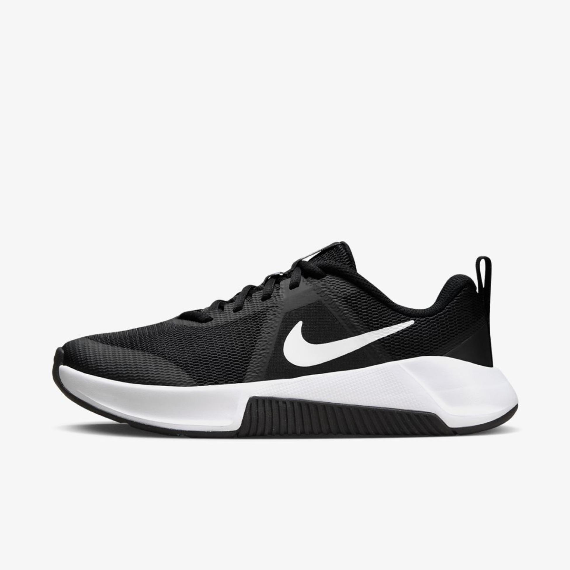 Жіночі кросівки NIKE W MC TRAINER 3 FQ1830-001
