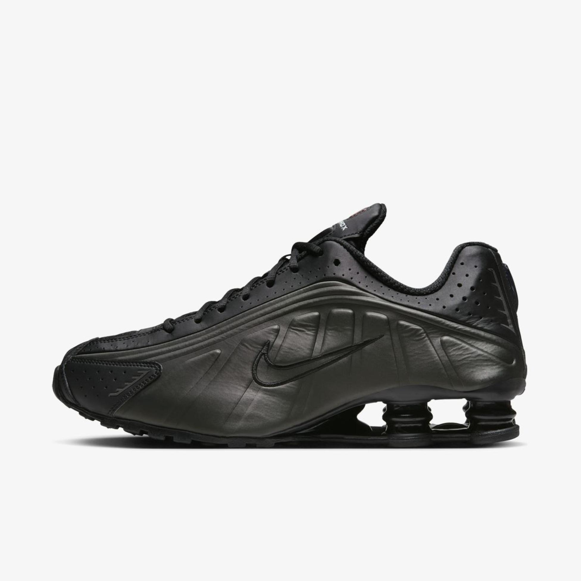 Чоловічі кросівки NIKE SHOX R4 HQ1988-001